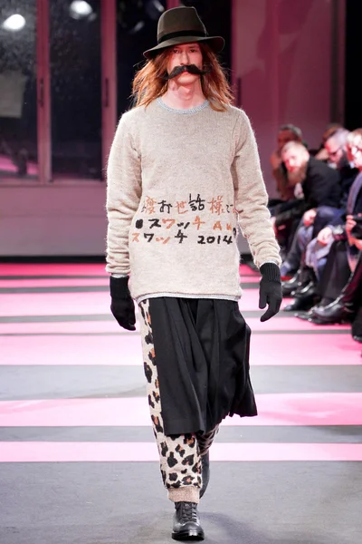 Look 37